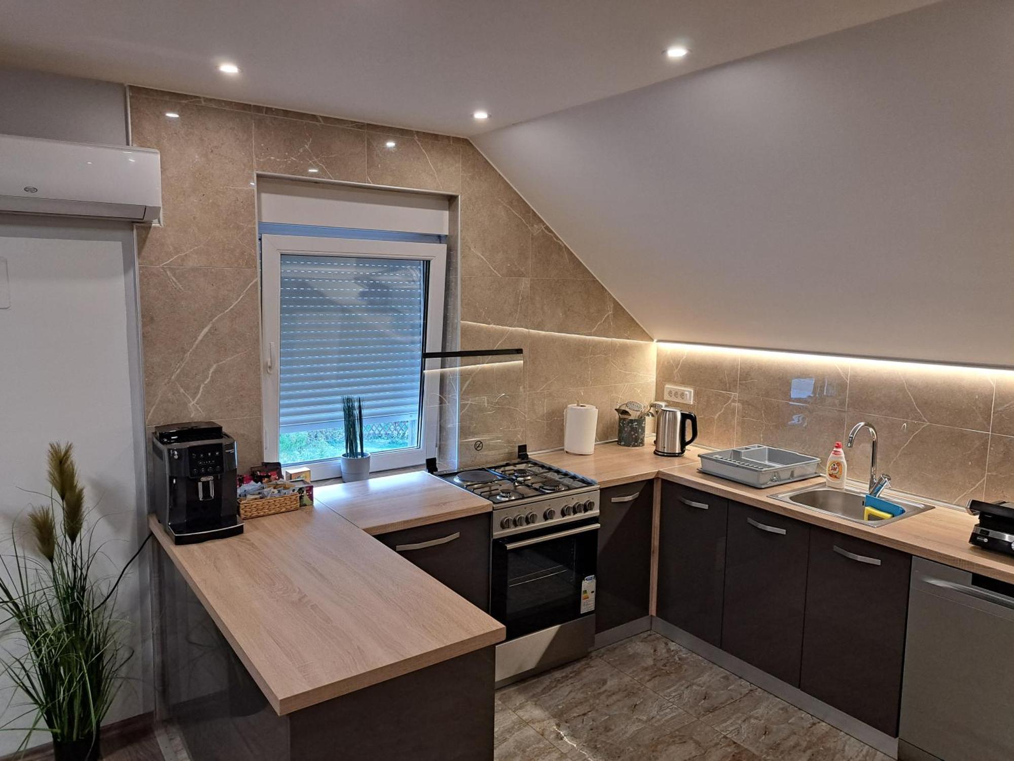 Apartman President Крапинске Топлице Екстериор снимка