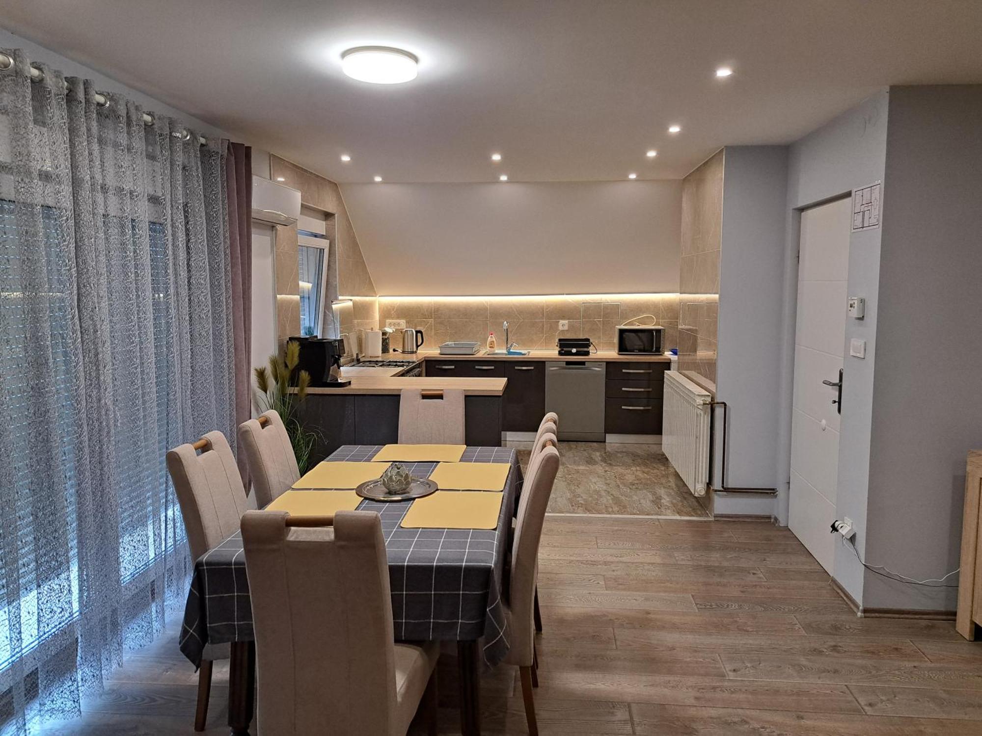 Apartman President Крапинске Топлице Екстериор снимка